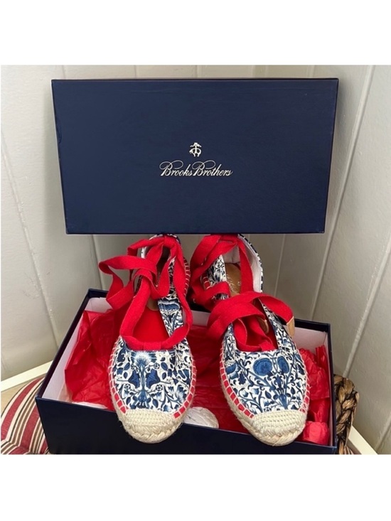 Brooks Brothers Shoes - NIB Brooks Brothers Lace Up Espadrilles in French Toile Indigo Print